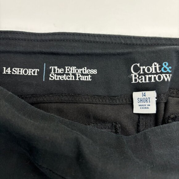 Croft & Barrow The Effortless Pull On Straight Women's size 14P Black Chino Pant - Picture 2 of 4
